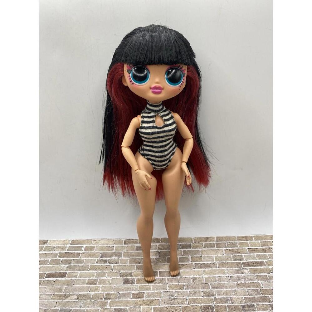 LOL Surprise OMG Doll Series 4 Spicy Babe Black n White Stripes red hair  MGA